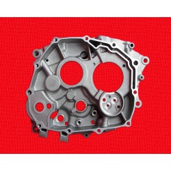 CRANKCASE, RIGHT